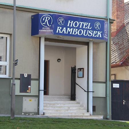Hotel Rambousek Nové Město nad Metují Exterior foto